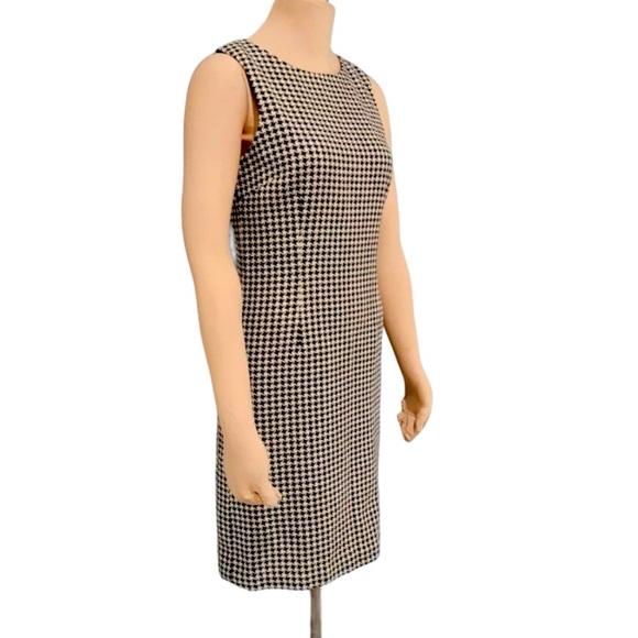 Ann Taylor houndstooth sheath dress in size 8. Fully lined. Like New - Picture 3 of 6
